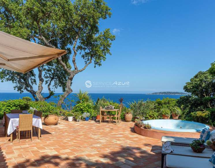 Вілла в Сен-Максім з красивим видом на море - ref 2307