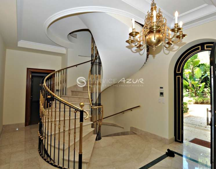 Spacious sea view villa to sell at Saint-Jean-Cap-Ferrat - ref 1002