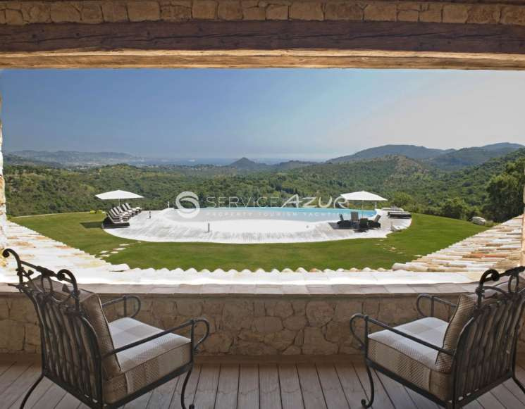 Розкішний маєток 30 га з видом на море в Каннах - ref 3528