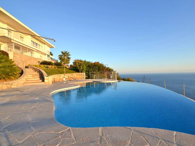 Вилла люкс с видом на море на аренду в Cap d'Ail