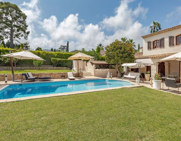 Вилла в Антиб вблизи пляжей Жуан-ле-Пен, 1 км до моря -&nbsp;ref&nbsp;1523