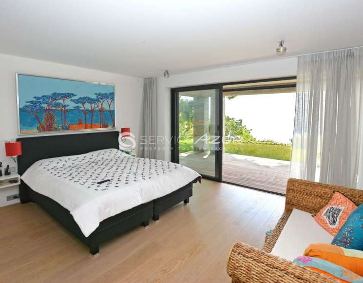 Villa for sale in Villefranche-sur-Mer with panoramic sea view - ref 1008