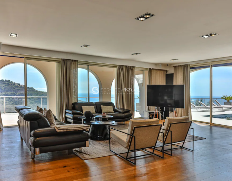 Вилла в Эз с панорамным видом на море - ref 3023