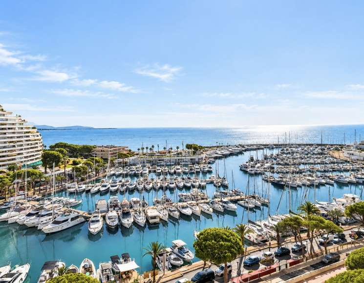 Appartement rénové avec vue mer à Marina Baie des Anges -&nbsp;ref&nbsp;5328