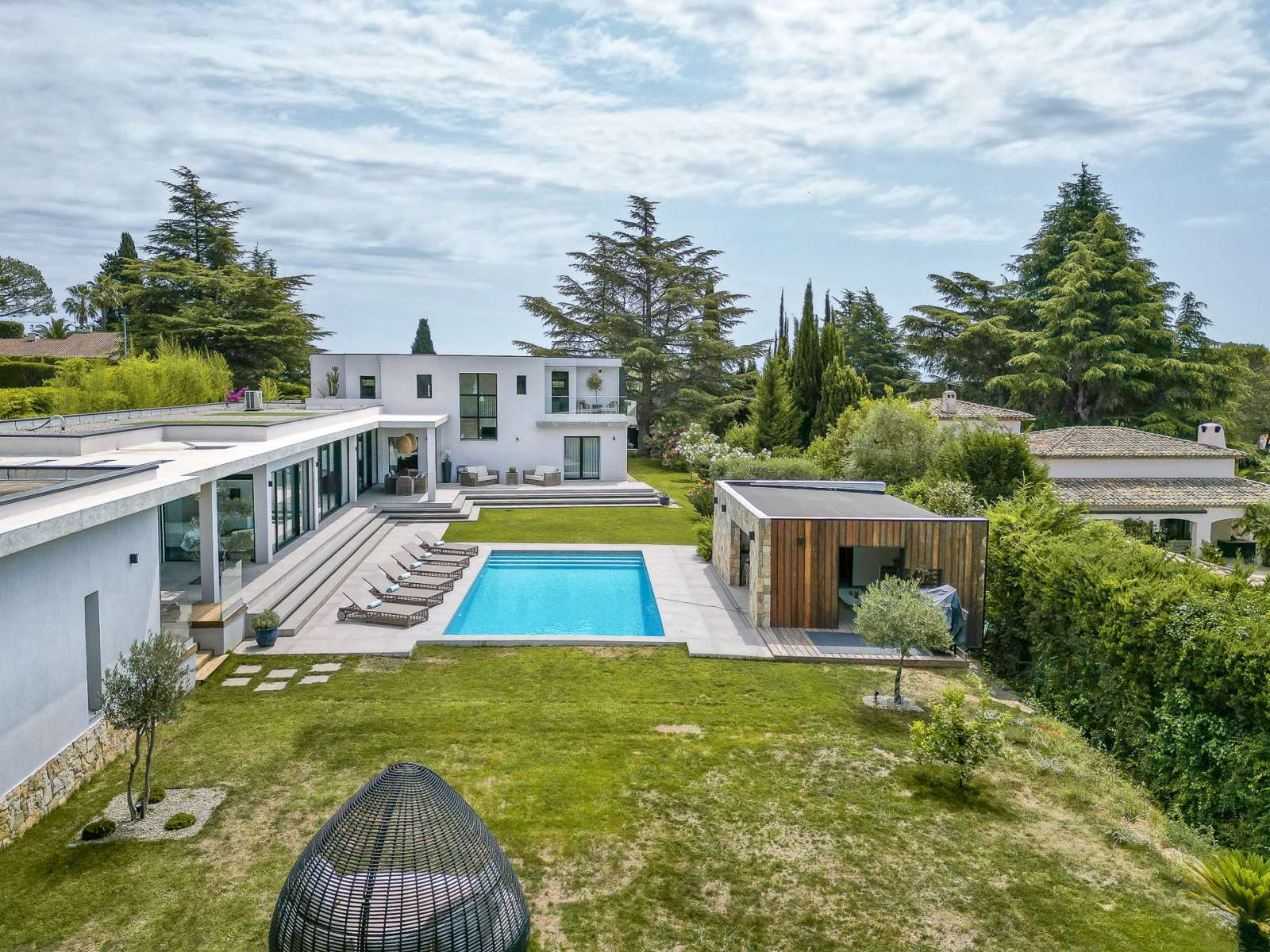 Contemporary Villa in Biot