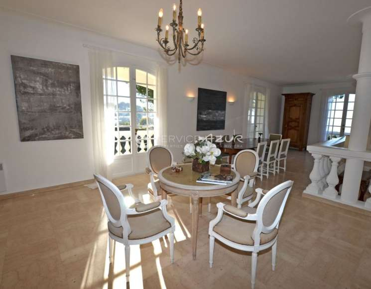 Villa vue mer à Cannes - ref 3552