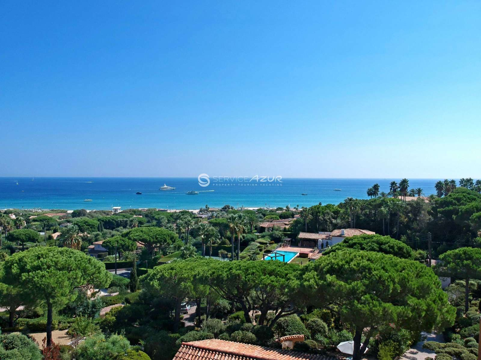 Аренда виллы в Saint-Tropez с панорамным видом на море