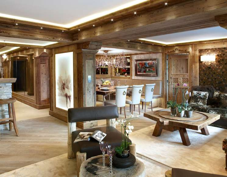 Chalet in the Heart of the Prestigious Courchevel Ski Resort - ref 4609
