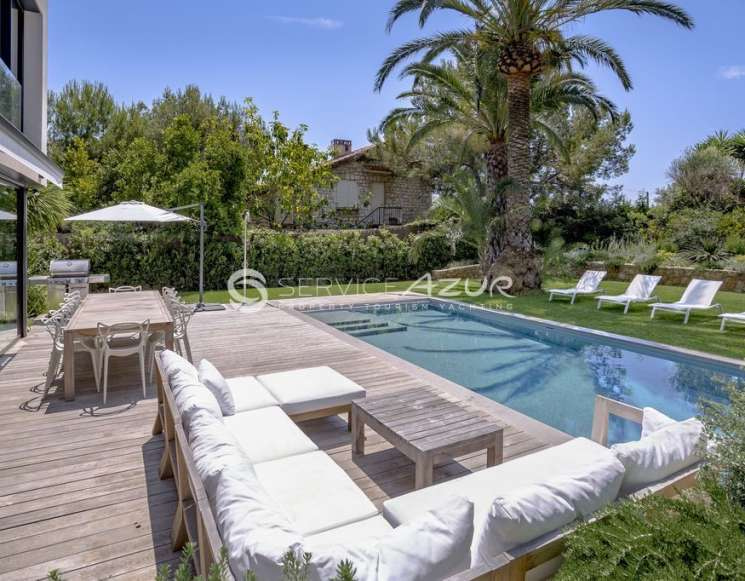 Новая вилла у пляжа Ля Гаруп на Кап д’Антиб - ref 3474