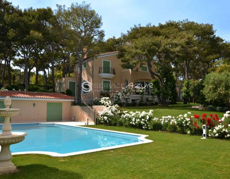 Spacious sea view villa to sell at Saint-Jean-Cap-Ferrat - ref 1002