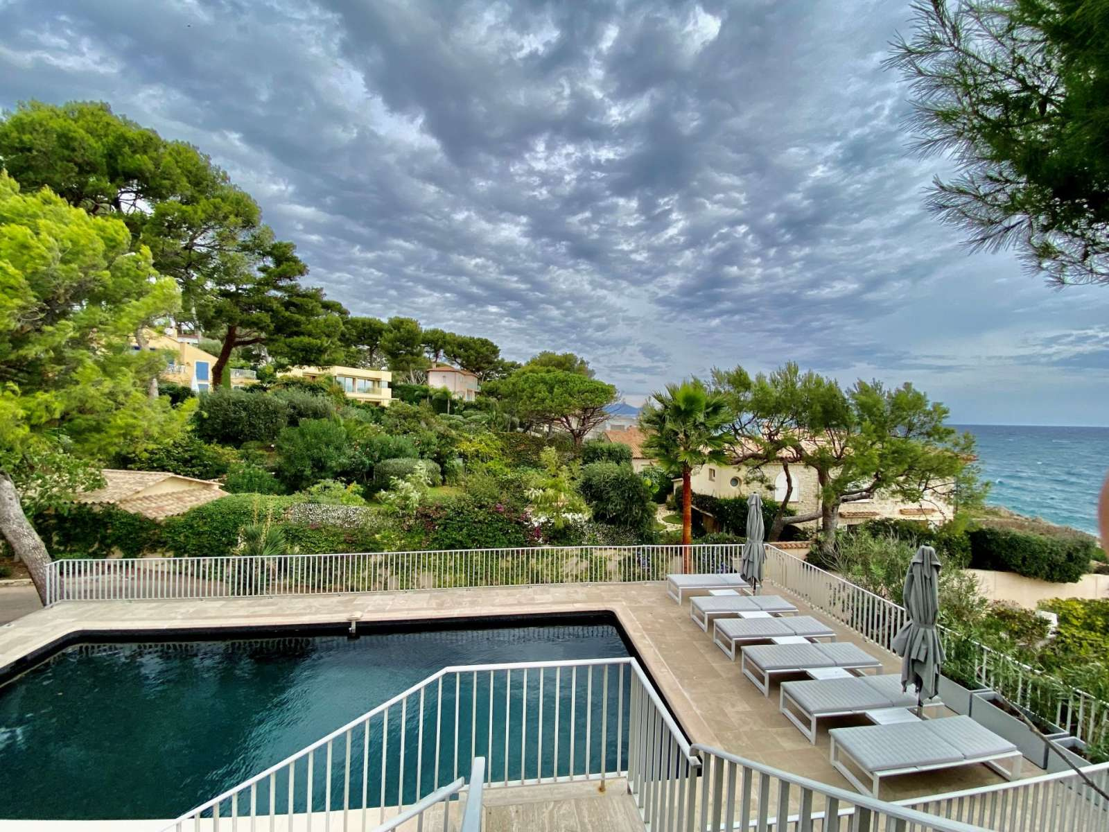 Fully renovated home in Cap d’Antibes 200 meters from the Garoupe beach
