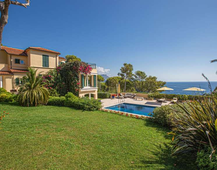 Luxury sea view home in Saint-Jean-Cap-Ferrat - ref 1001