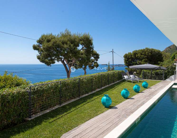 Современная вилла в Эз с панорамным видом на море и Cap-Ferrat -&nbsp;ref&nbsp;3042