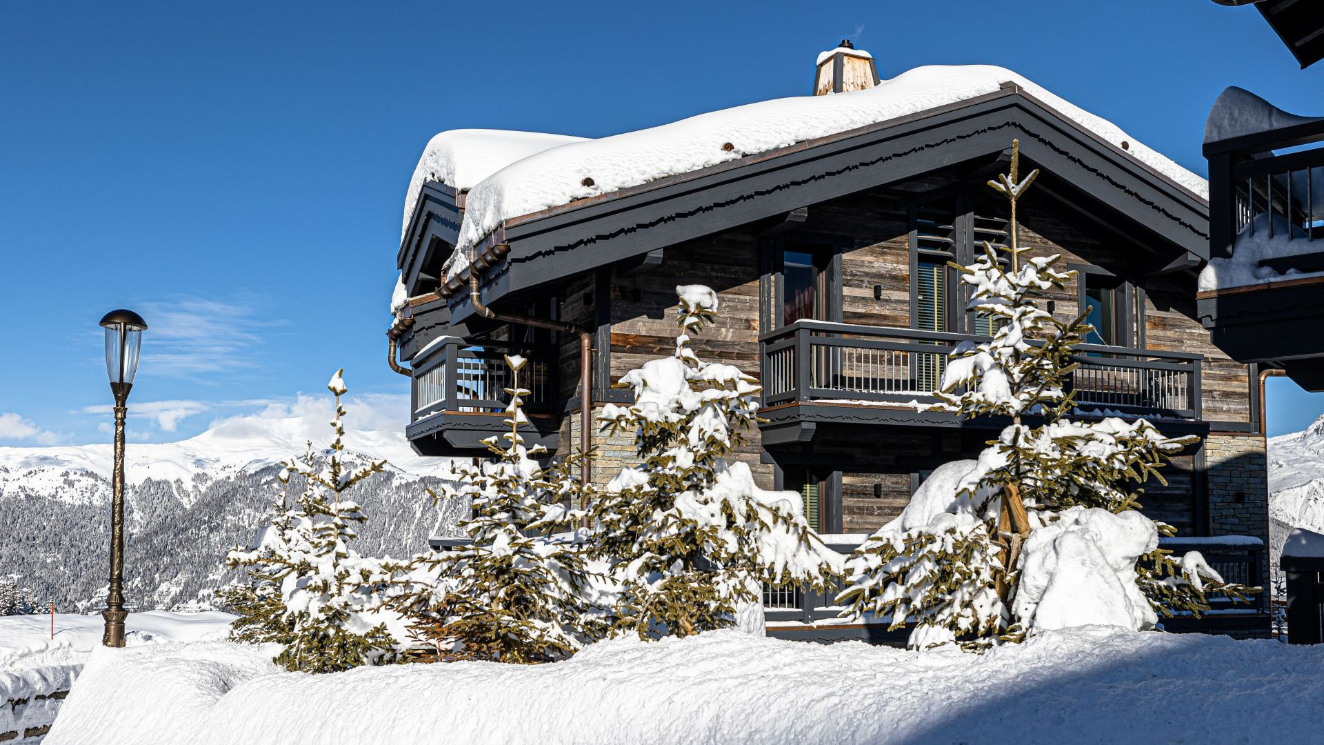 Chalet de luxe à Courchevel à quelques mètres des pistes