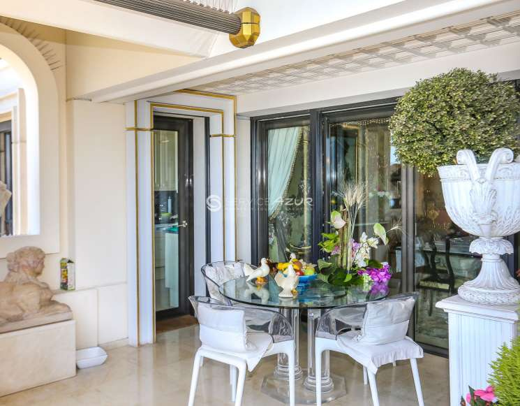 Апартаменти дуплекс у Каннах на Бульварі Круазет - ref 5300