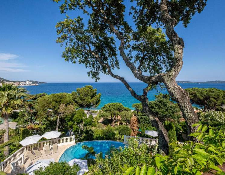 Вілла в Сен-Максім з красивим видом на море - ref 2307