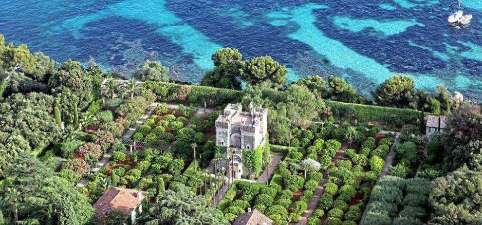 Вилла на Леринских островах продается за астрономическую сумму