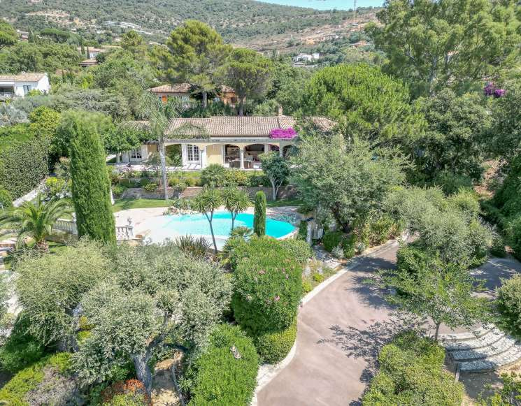 Luxury Villa in Beauvallon – Private Gated Estate Near Saint-Tropez -&nbsp;ref&nbsp;2303