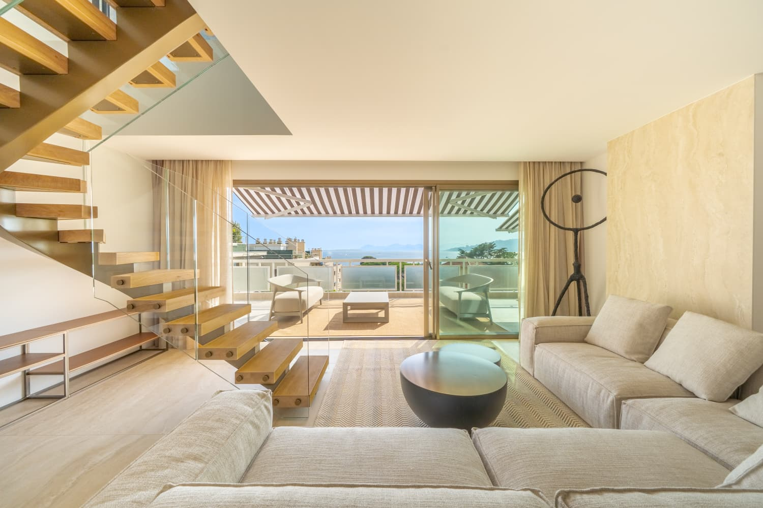 Luxury Penthouse – Cap d'Antibes