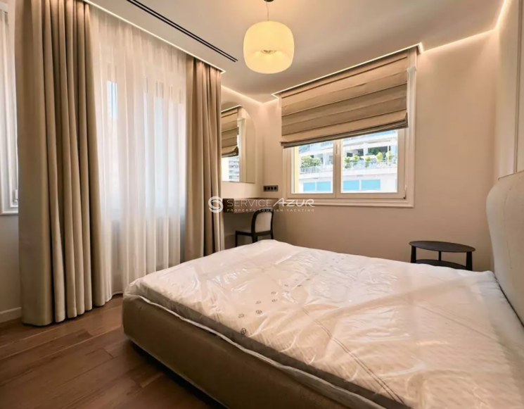 Appartement rénové à Monaco à deux pas de la plage du Larvotto - ref 9027