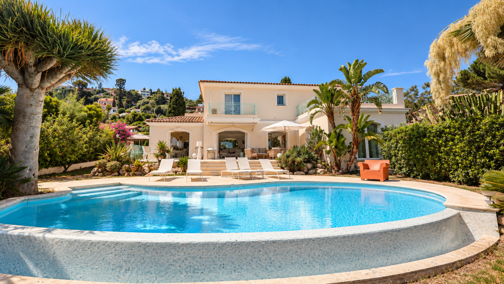 Family home with pool, sea view, near Golf Juan beaches