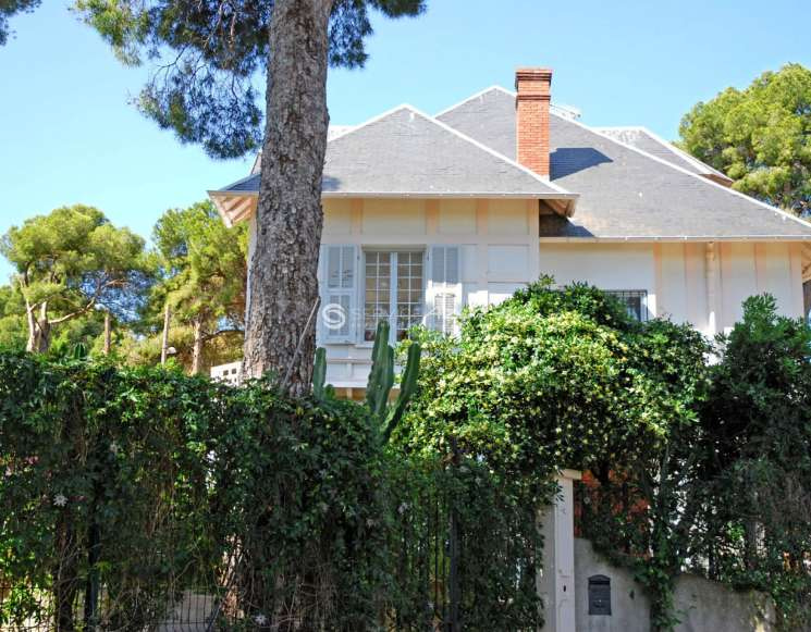 Roquebrune-Cap-Martin 3 level home, in quiet area 8 km from Monaco -&nbsp;ref&nbsp;1013
