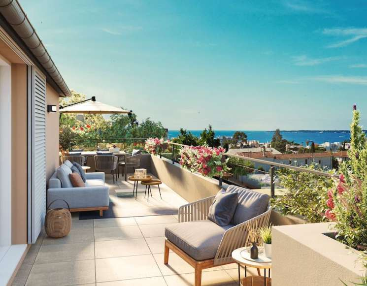 Top-Floor Apartment in New Development in Vallauris Golfe-Juan - ref 5303