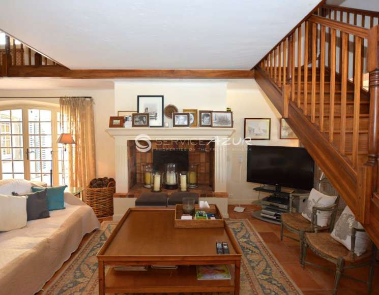 Маєток 3 гектари в Сен-Тропі з виноградниками - ref 2311