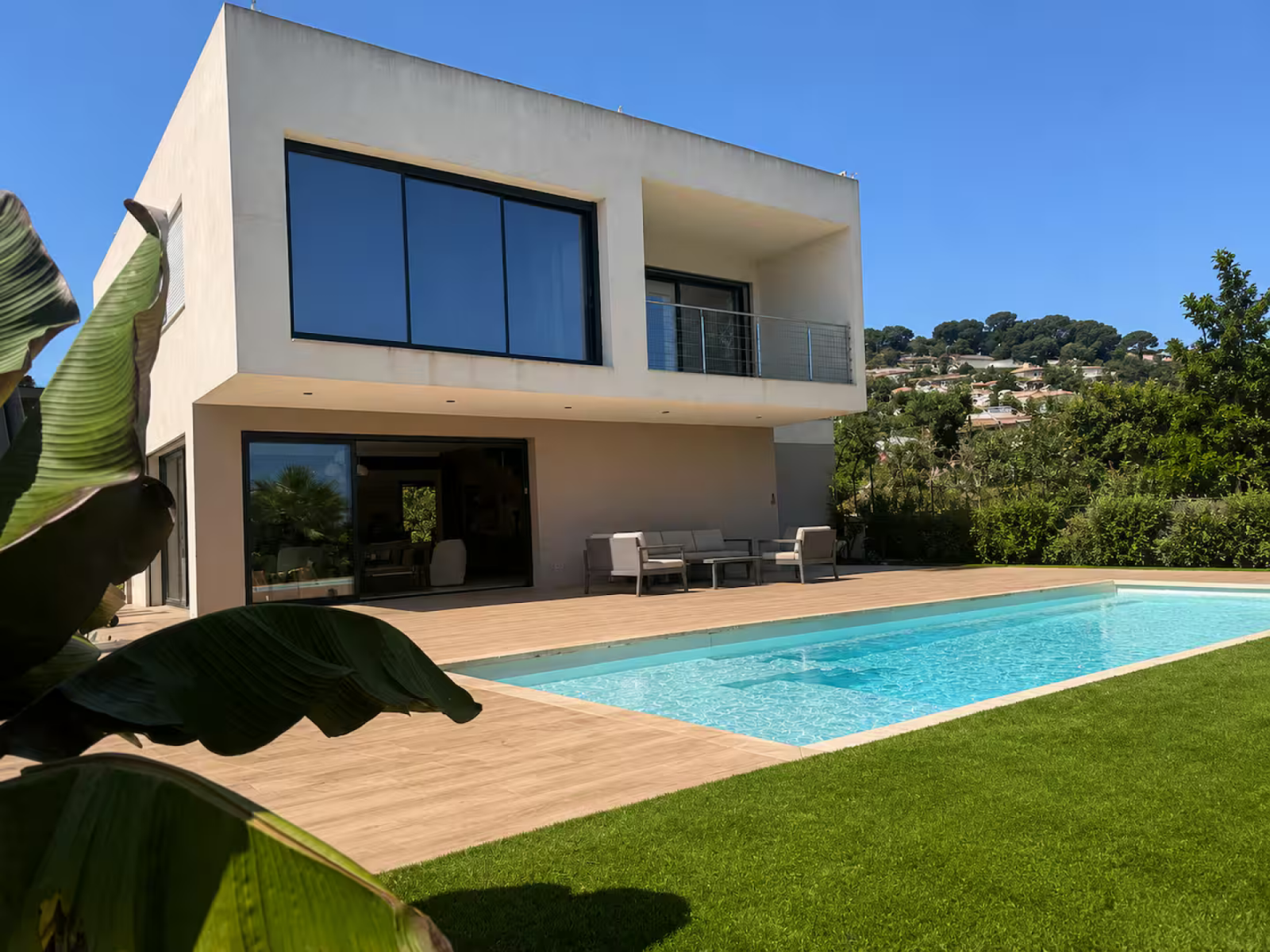 Villa Luna — Элегантная современная вилла в Кань-сюр-Мер