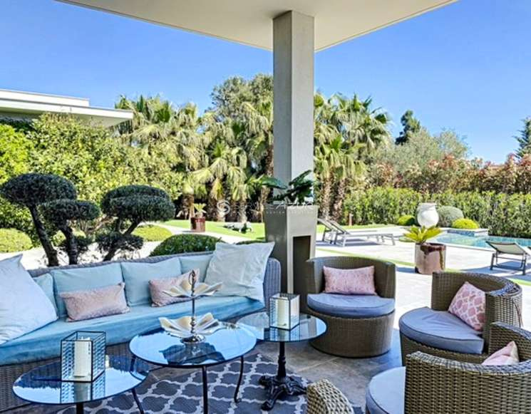 Modern Grimaud Villa with Panoramic Sea and Saint-Tropez Views - ref 4119