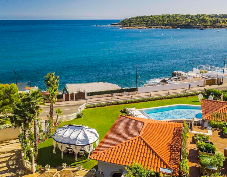 Cap d'Antibes Seafront Estate with Private Beach Access -&nbsp;ref&nbsp;3473