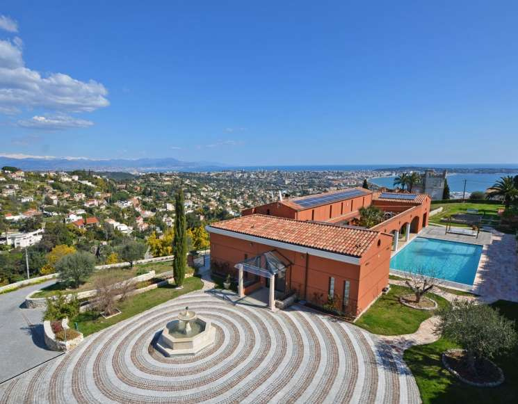 Family sea view house on the heights of Golfe-Juan - ref 1720