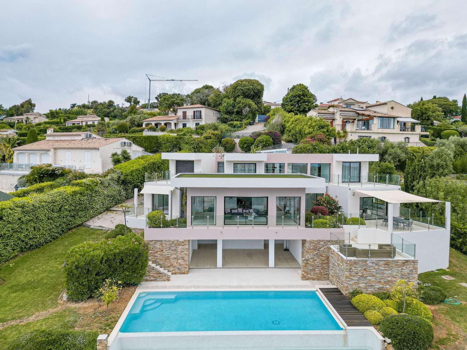 Modern Villa with Panoramic Sea Views in Private Domain in Antibes
