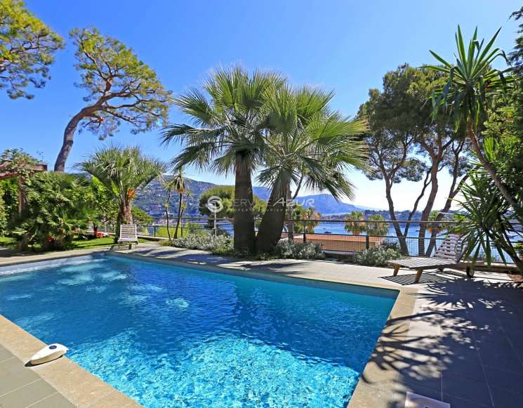 Villa contemporaine sur les hauteurs de Villefranche-sur-Mer - ref 3081