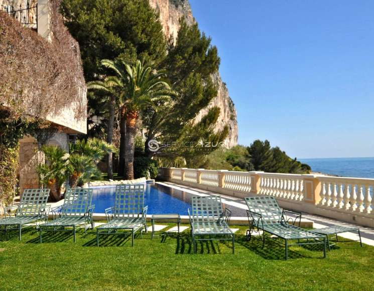 Вілла з прямим виходом до моря в Больє-сюр-Мер - ref 1068