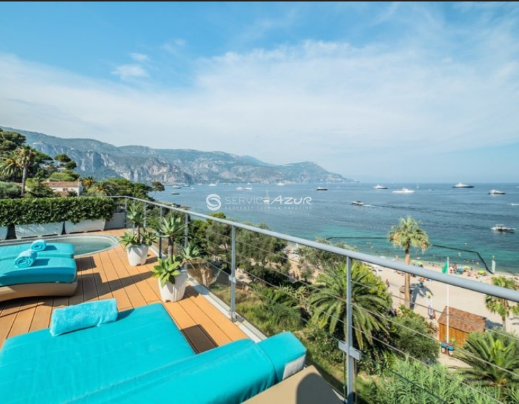 Villa à 10 mètres de la plage à Saint-Jean-Cap-Ferrat - ref 1026