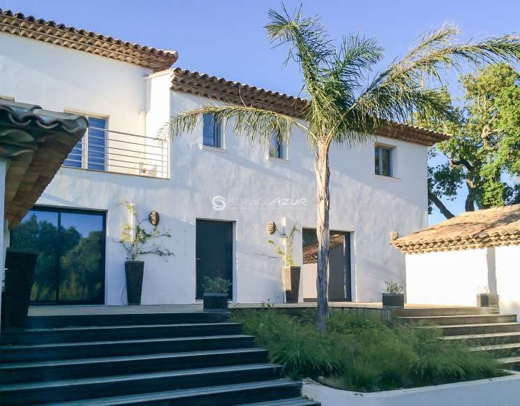 Vineyard Villa with Alpine Views Near Saint-Tropez - ref 2301