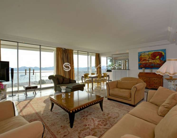 Вілла з видом на море в Каннах - ref 3507