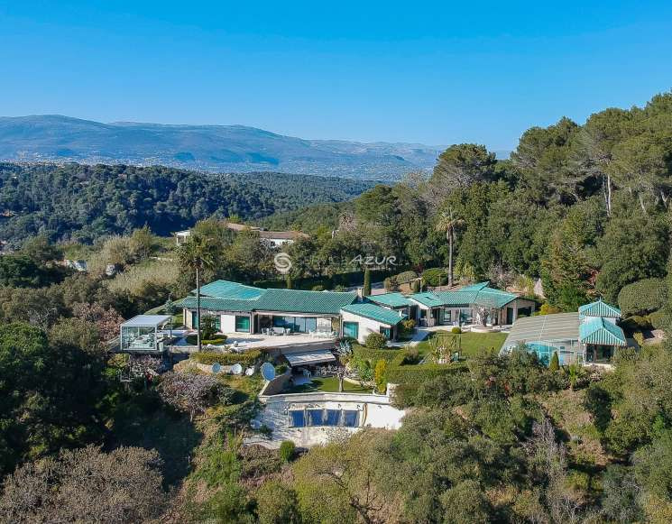 Belle propriété familiale de plain-pied à Mougins - ref 1557