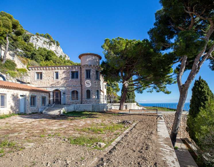 Propriété à Villefranche avec vue mer imprenable - ref 1016
