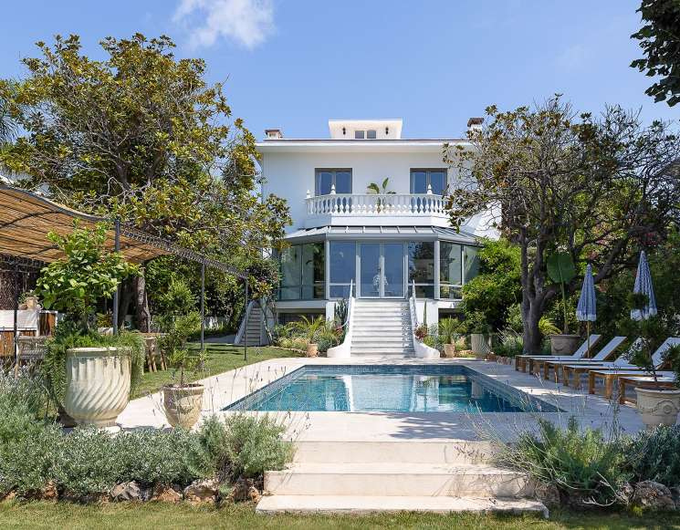 Villa en bord de mer au Cap d’Antibes à pied de la plage - ref 3418