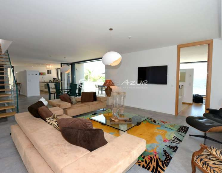 Вілла у Фрежюс біля моря з прямим виходом на пляж - ref 4117