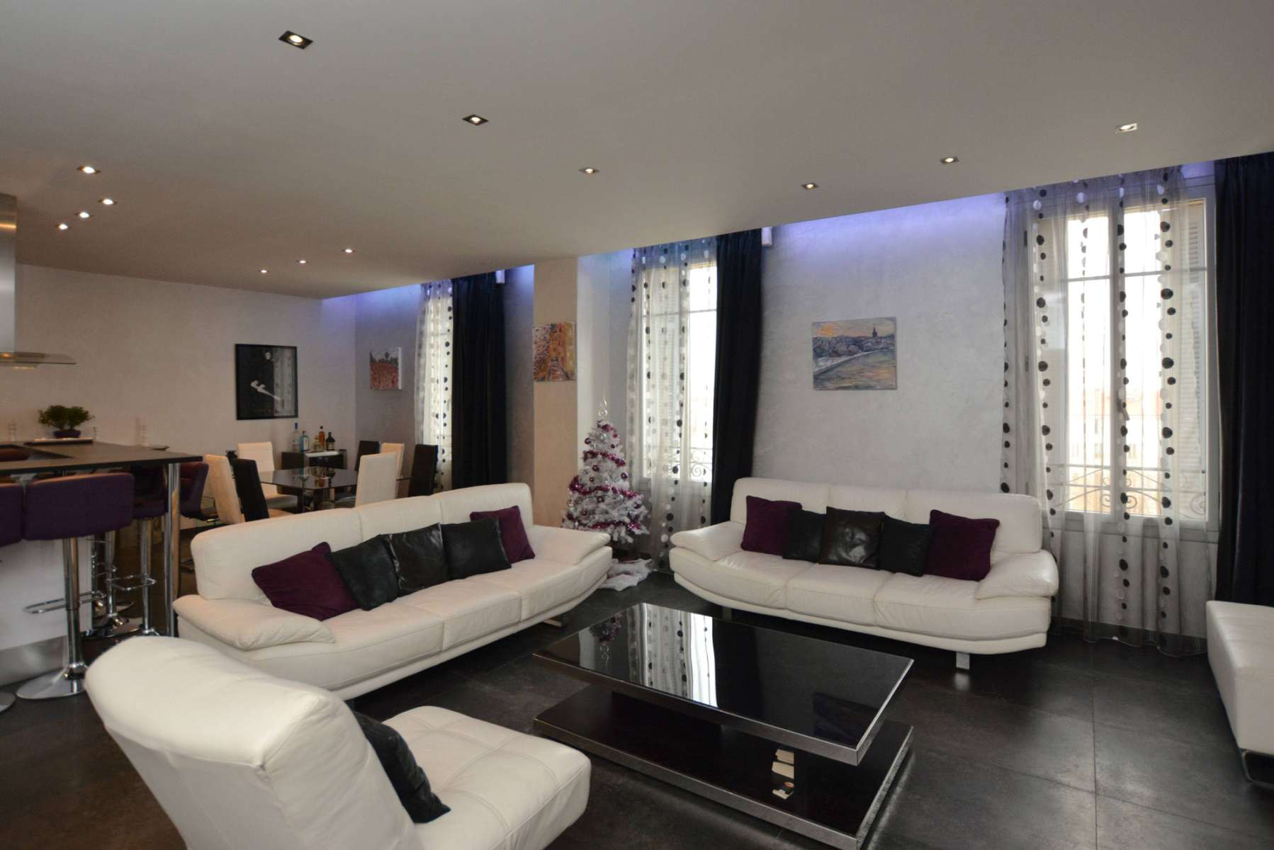 Rent luxury apartment with roof top terrace near Palais des Festivals in Cannes