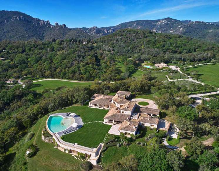 Розкішний маєток 30 га з видом на море в Каннах - ref 3528