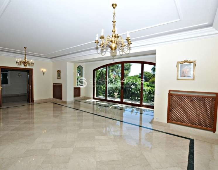 Spacious sea view villa to sell at Saint-Jean-Cap-Ferrat - ref 1002