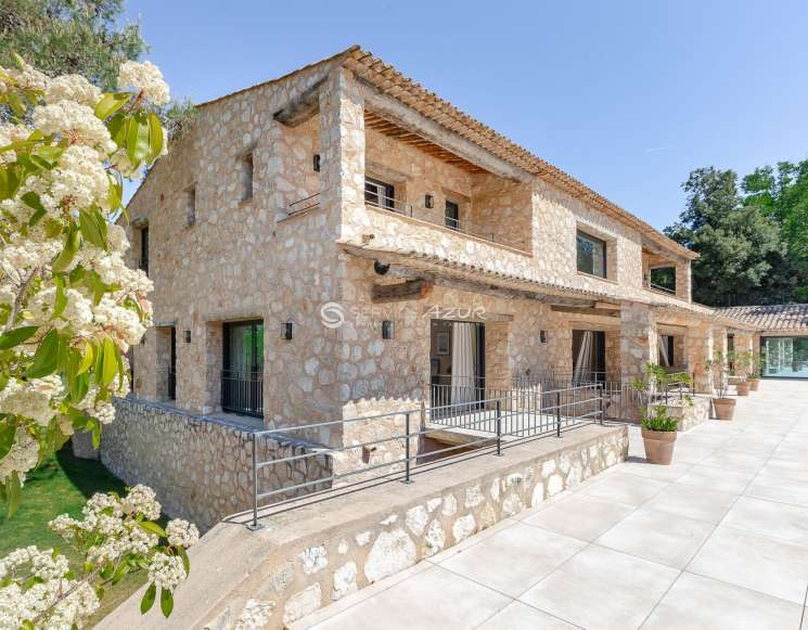 Propriété de Luxe en Pierre à Saint-Paul de Vence au sein d'un Domaine Privé -&nbsp;ref&nbsp;1526
