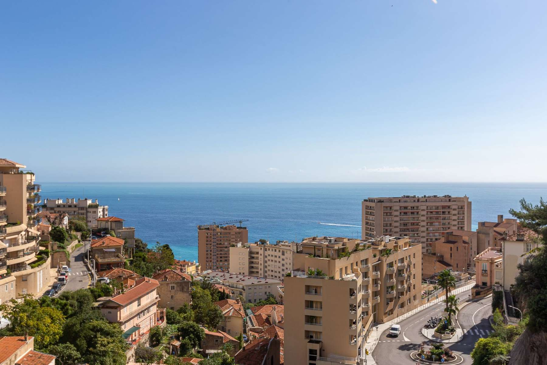 Appartement vue mer aux portes de Monaco