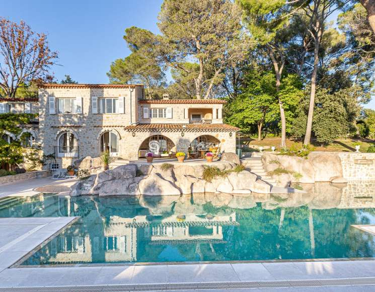 Exceptional Estate in Mougins with 3.5-Hectare Park - ref 1522