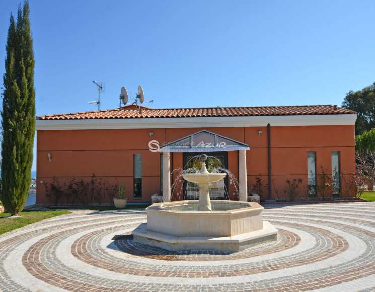 Family sea view house on the heights of Golfe-Juan - ref 1720