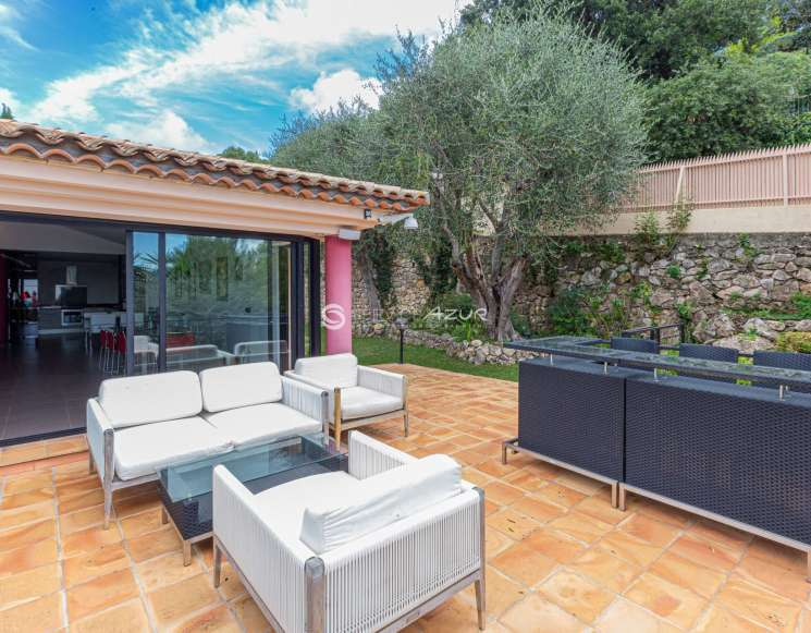 Contemporary home in highly sought-after area of Villefranche-sur-Mer - ref 1011